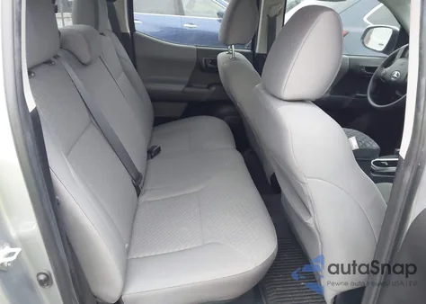 2022 Toyota Tacoma Sr V6 z USA, uszkodzony, nr VIN 3TYCZ5AN7NT083302